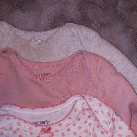 Huge Lot of 6 Carter's Onesies and 3 Leggings/Bottoms Size 9M - Picture 2 of 7